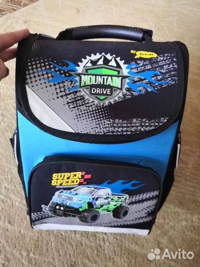 Школьный рюкзак