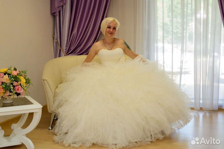 Свадебное платье
