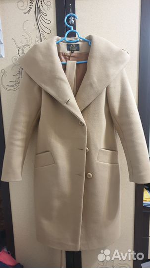 Пальто с капюшоном женское демисезонное