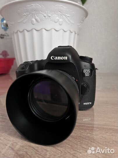 Фотоаппарат canon 5D mark iii