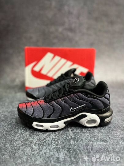 Кроссовки Nike Air Max Tn Plus