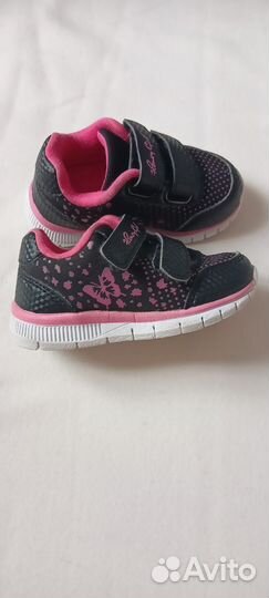 Кроссовки для малышки