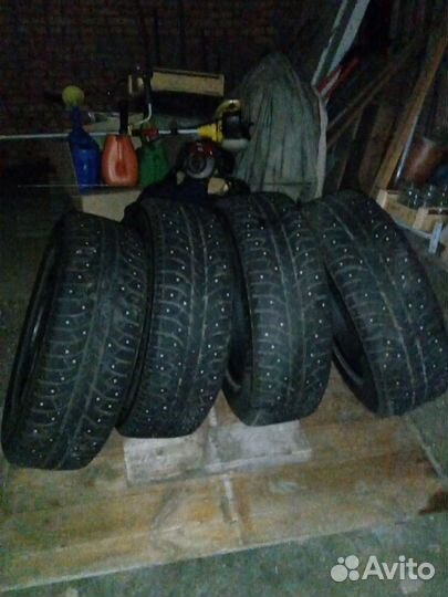 Bridgestone Ice Cruiser 7000 235/65 R17