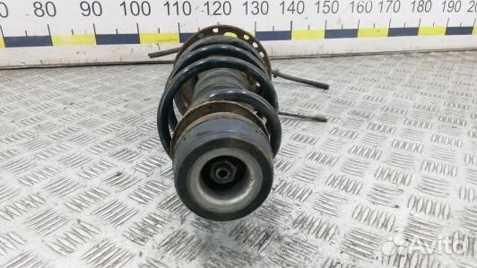 Стойка передняя правая skoda rapid (CMA19N501)