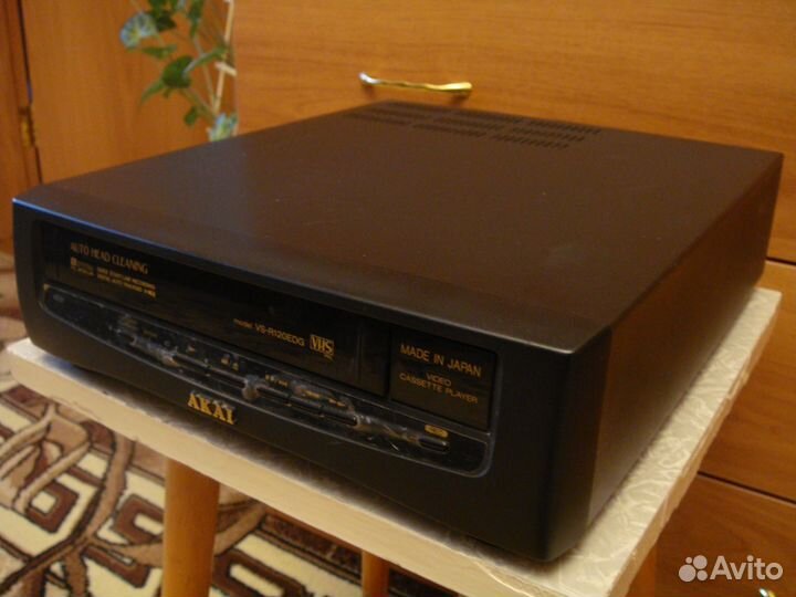 Продам Akai VS-R120EDG