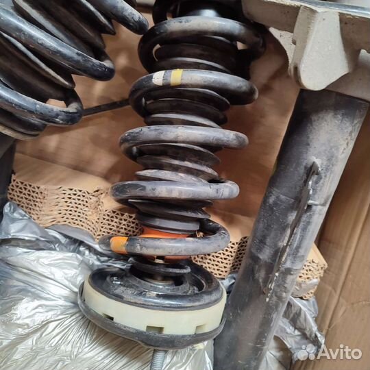 BMW M3 e46 Стойки комплект сток