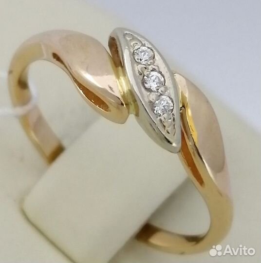 Кольцо / размер 16 / 1,76г / Золото585 / фианиты круглые