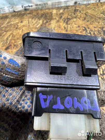 Кнопка света Тойота Королла E90