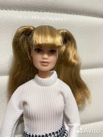 Кукла барби