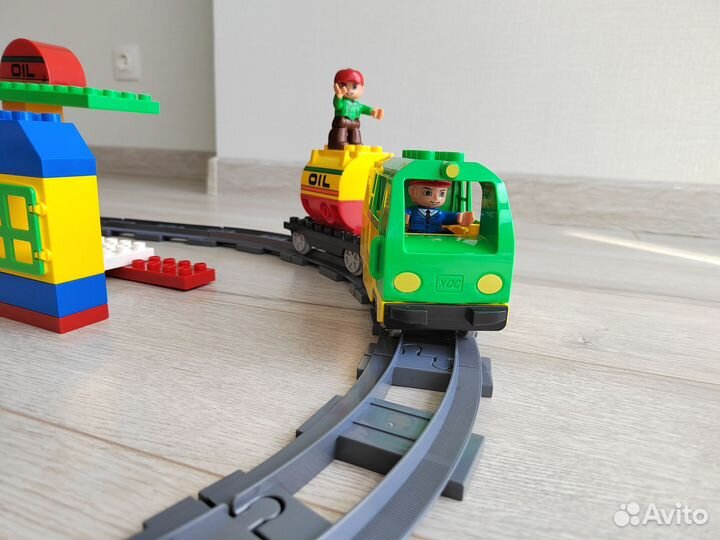 Железная дорога с конструктором