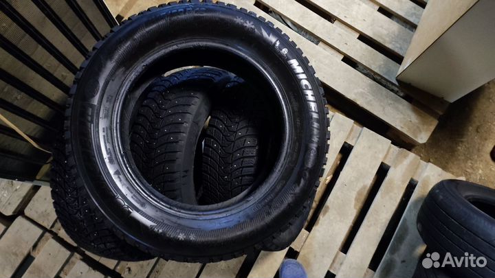 Michelin Latitude X-Ice North 3 215/60 R16