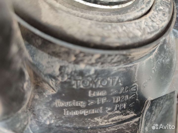 Тоета рав 4 2008 г фары