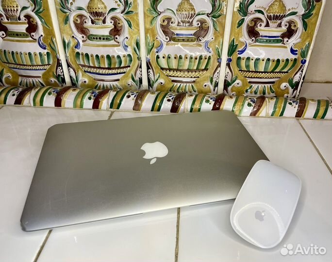 MacBook Air 11 2015 A1465 + нов.АКБ