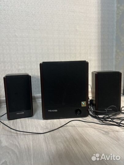 Компьютерные колонки с сабвуфером