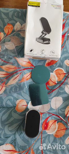 Автомобильный магнитный держатель для телефона