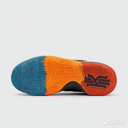 Кроссовки Nike Kyrie 2 BHM