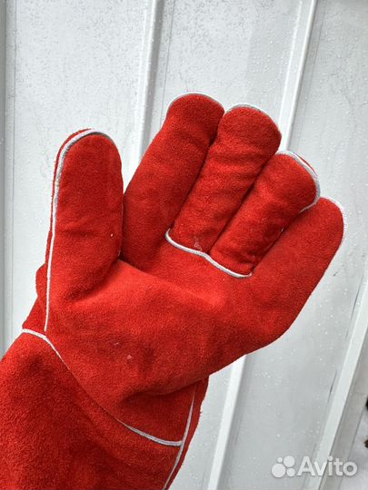 Спилковые краги