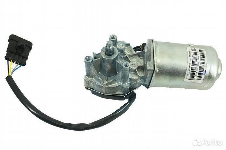 Мотор переднего стеклоочистителя на Шевроле Ниву