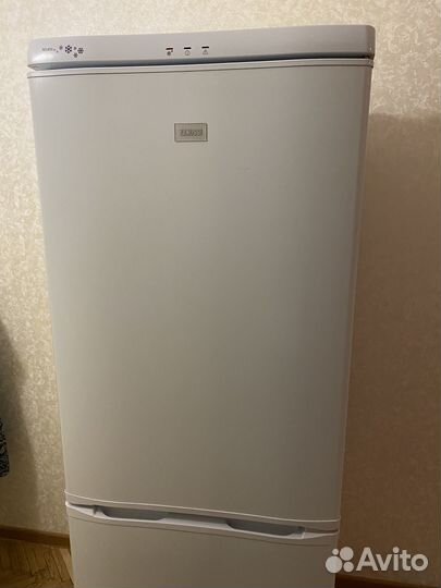 Холодильник Zanussi