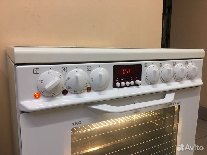 Немецкая керамическая плита AEG (60x60)