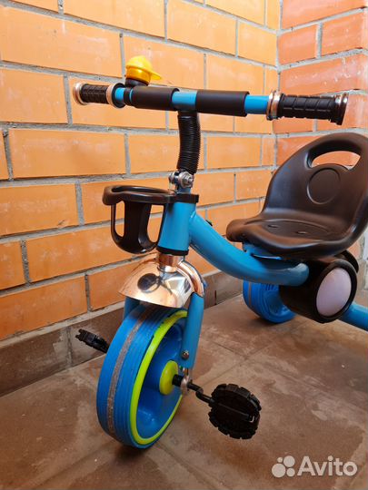 Велосипед трехколесный детский