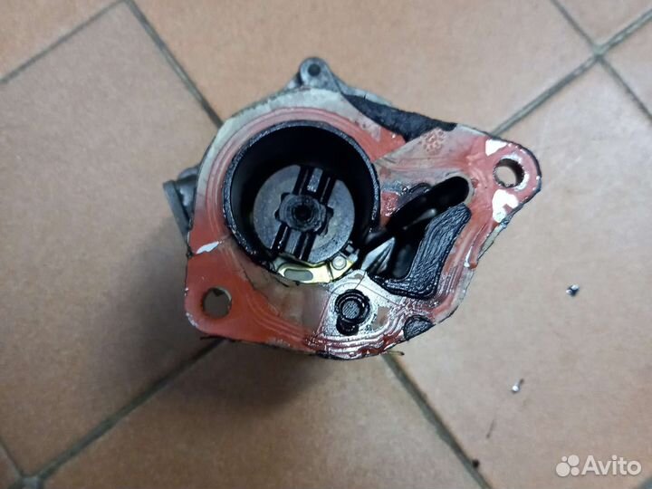 Насос вакуумный renault 1.9 DCI 8200072985