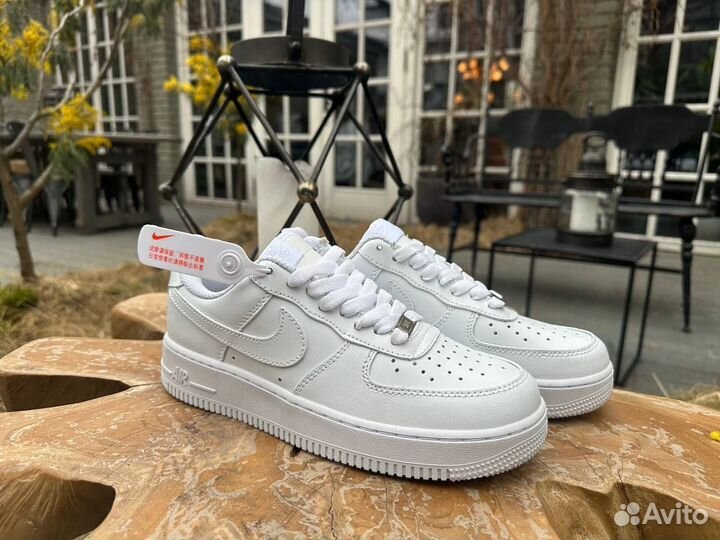 Nike air force 1 low white