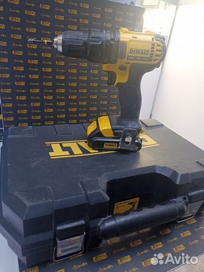 Шуруповерт DeWalt DCD 780 C2