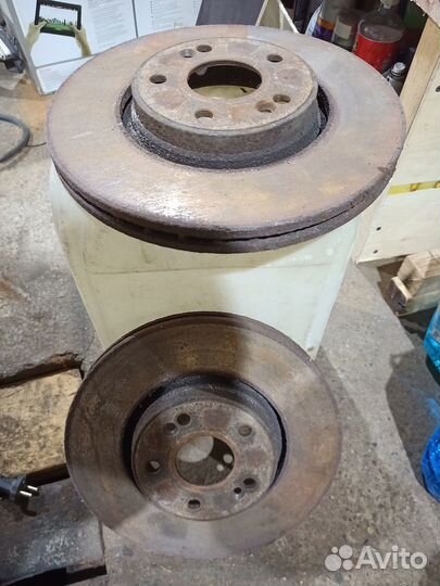 Передние тормозные диски Renault Laguna 2