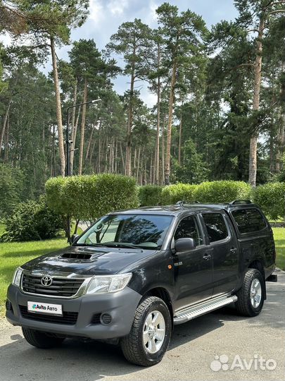 Toyota Hilux 2.5 МТ, 2013, 123 000 км