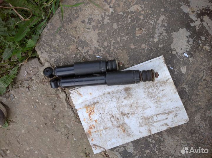 Стойки задние ваз 2101