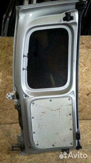 Дверь багажника правая Volkswagen Caddy 2KB 1.9