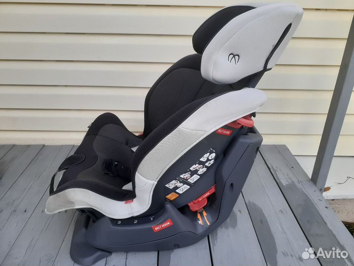 Детское автокресло 9-25 кг японское - Carmate