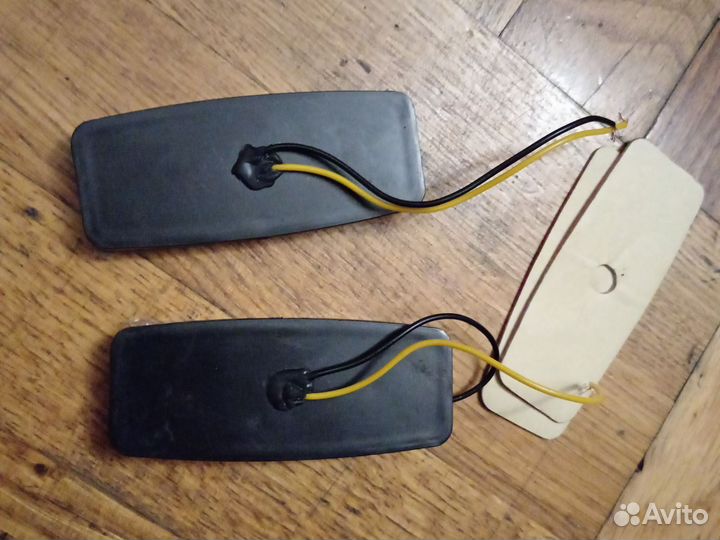 Поворотники на priorу новые очень прочные