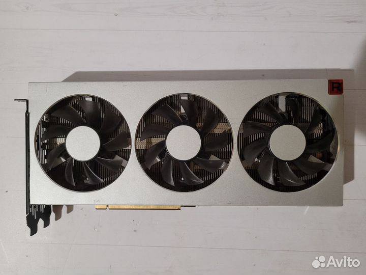 Видеокарта AMD Radeon VII