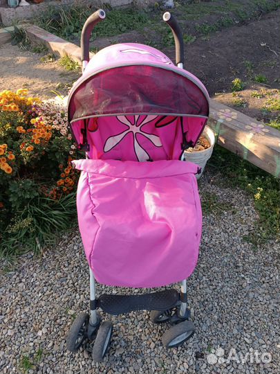 Прогулочная коляска