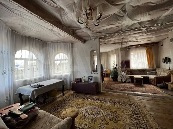 Дом 190 м² на участке 21 сот.