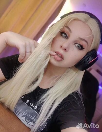 Парик на сетке блондинка