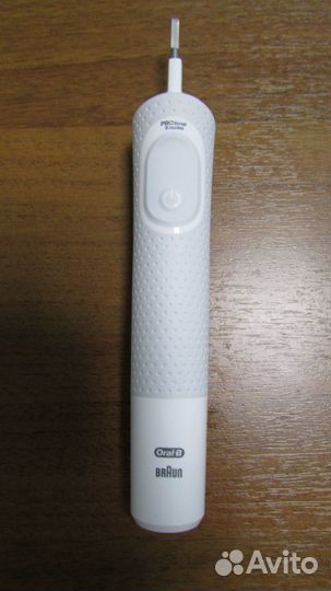 Электрическая зубная щётка Oral-B Vitality Pro