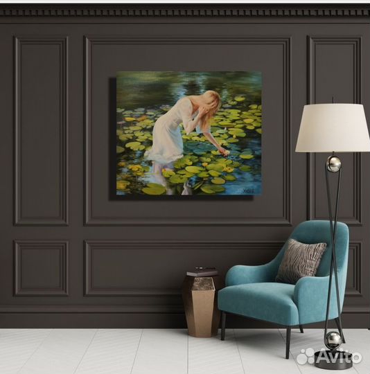 Картина девушка с лилиями у воды