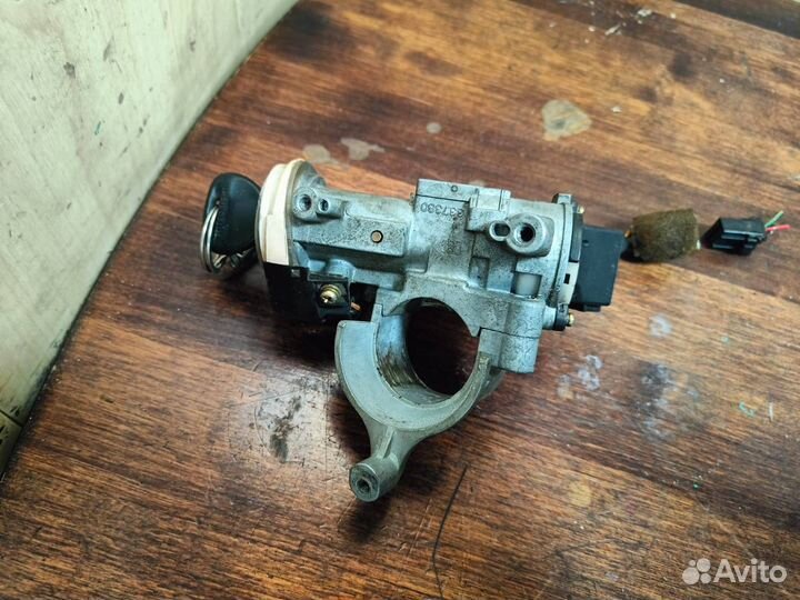 Замок зажигания Mitsubishi Galant 7 (замки)