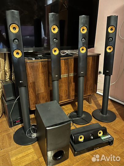 Blu-Ray 3D Домашний кинотеатр с караоке LG