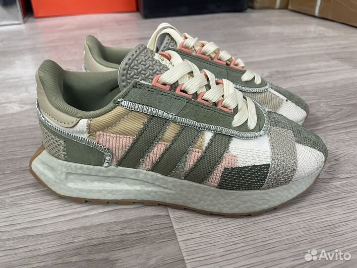 Кроссовки adidas retropy e5