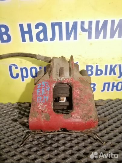 Суппорт передний правый Ford Focus 1 с 1998-2004