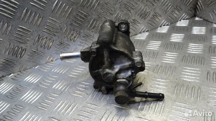 Насос вакуумный Toyota Corolla