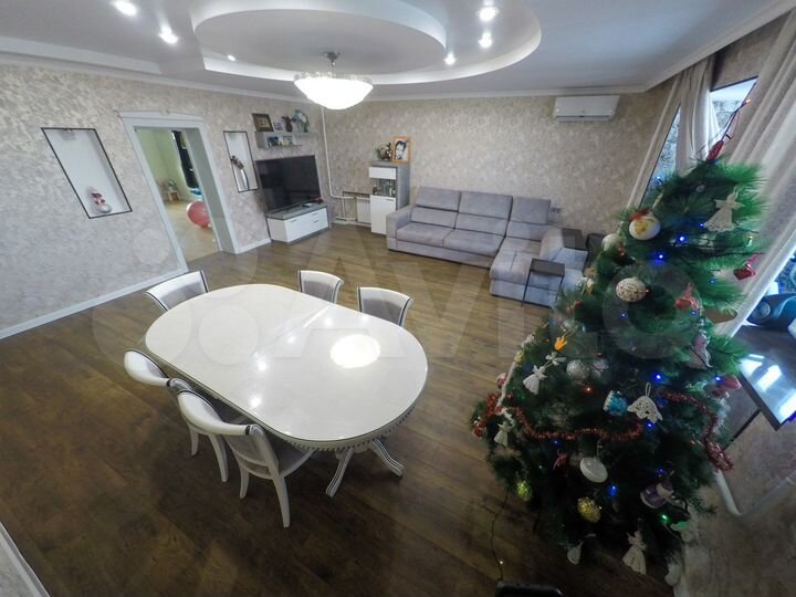 4-к. квартира, 150 м², 8/9 эт.