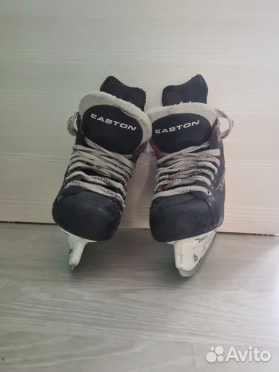 Коньки хоккейные