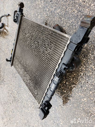 Chevrolet Spark M300 Радиатор охлаждения+ Вентилят