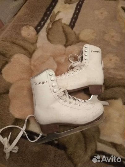 Коньки фигурные 32 размер