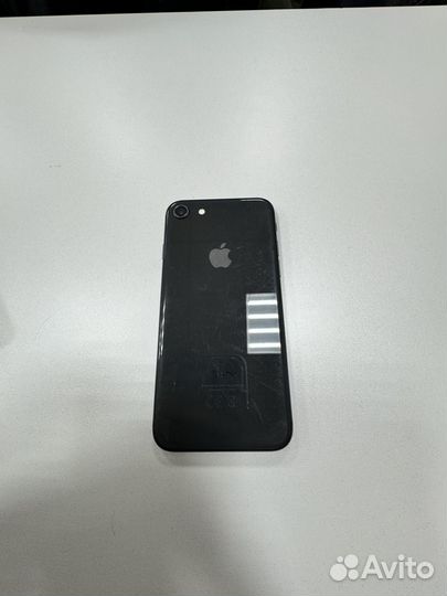 iPhone 8, 64 ГБ